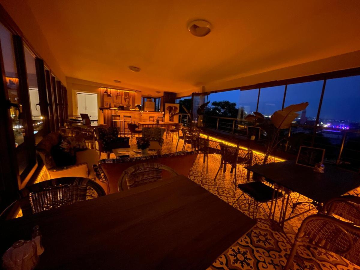 The Local Exclusive Bed and Breakfast Estambul Exterior foto